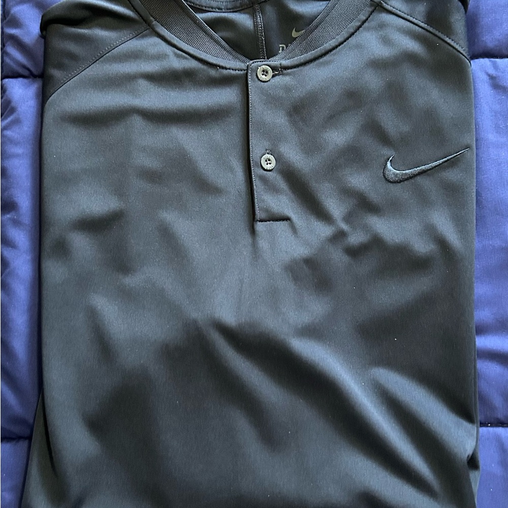 Nike Men's Henley Shirt
